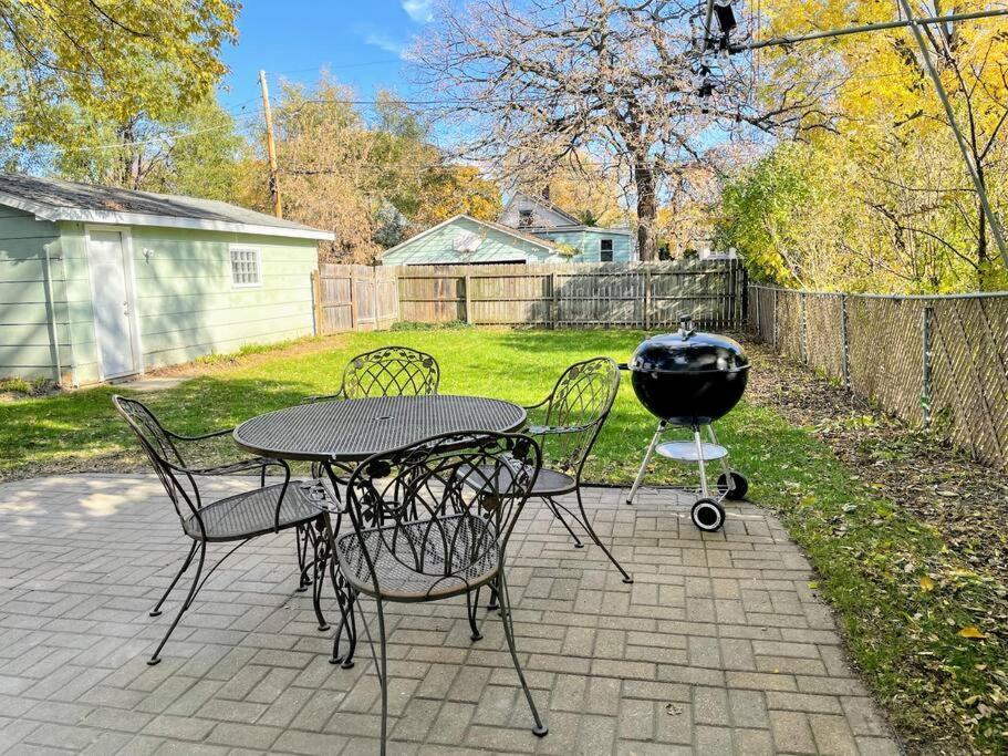 Appartement *King Bed/3Bds House Near Naval Base & 6Flags* à Waukegan Extérieur photo